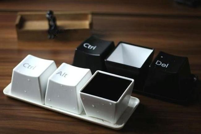 Ctrl Alt Del Coffee Cups-15 Geeky Kitchen Gadgets That Will Make Your Kitchen A Super Kitchen