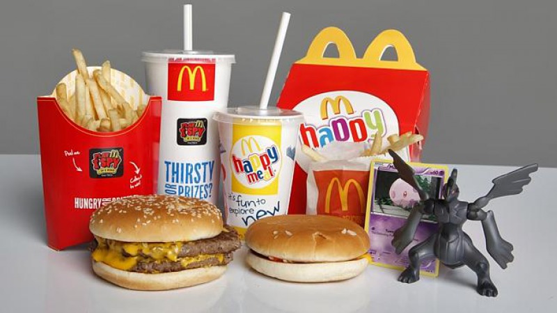 Delivering Happy Meals is a Pain Too-15 McDonald's Secrets Their Employees Are Hiding From You