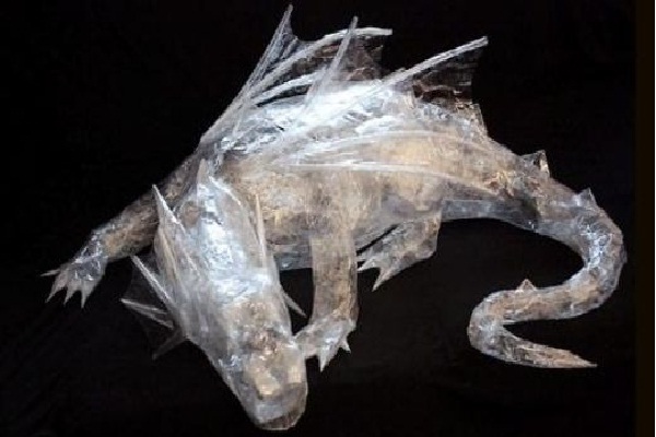 A scary dragon-Amazing Packing Tape Sculptures