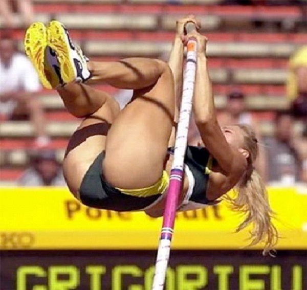 Cheeky-Perfectly Timed Pictures In Sports