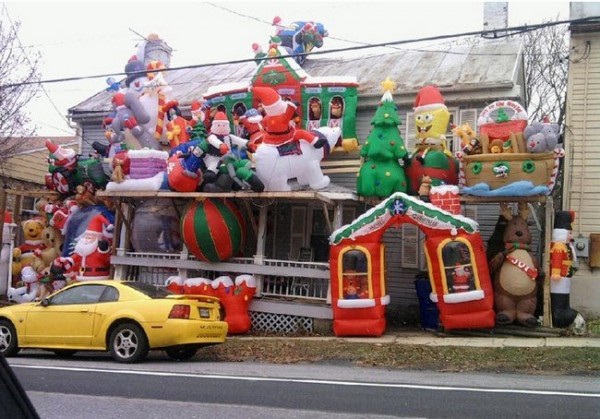 Over-blown-Worst Christmas Decorations Ever