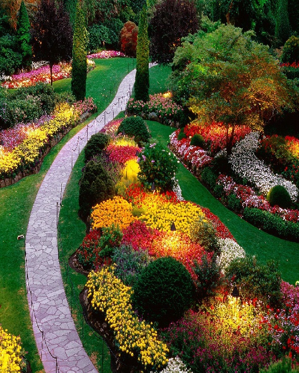 Butchart-Amazing Gardens