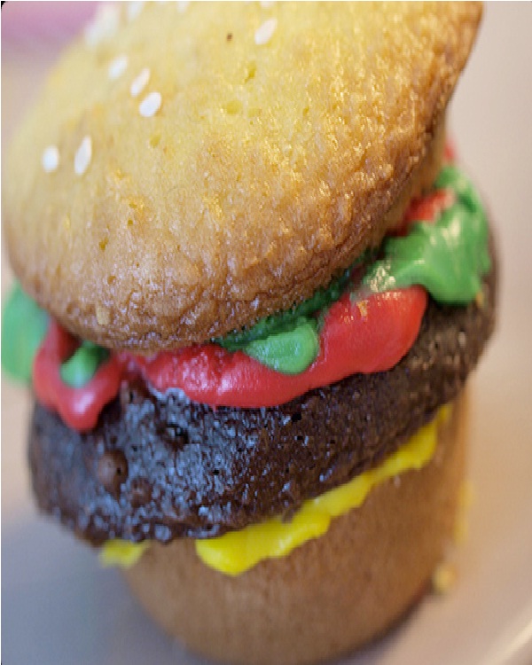 The cheeseburger-Amazing Cupcakes