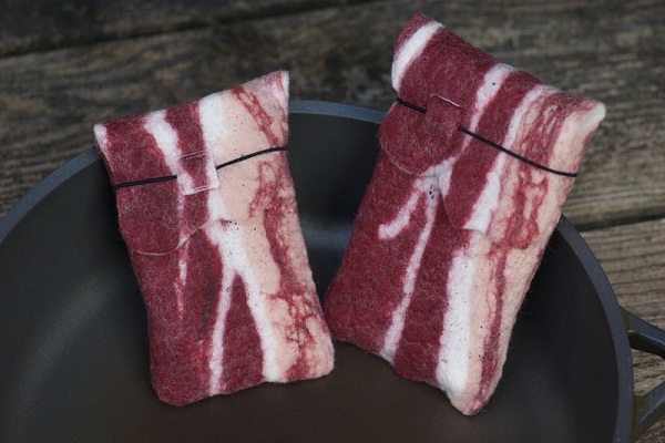 IPhone case-Craziest Products Inspired By Bacon