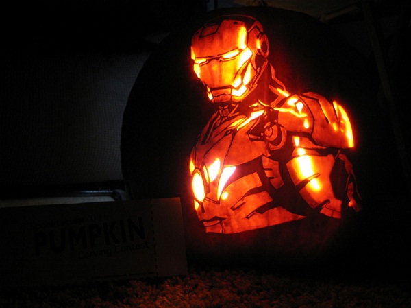 Robot-Halloween Pumpkin Carvings