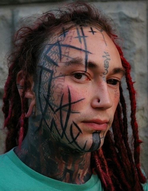 Arc face tattoo-Ugliest Face Tattoos