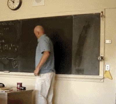 This Awesome Teacher Who Needs No Tool to Draw a Perfect Circle-15 Awesome Teachers Everyone Would Like To Have