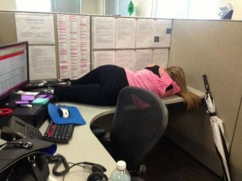 Making Best Use of Cubicle-15 People Who Were Caught Taking A Quick Nap At Work