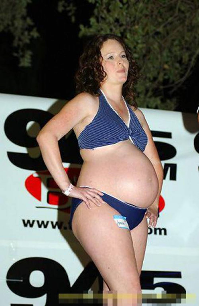 Miss Pregnant-12 Bizarre Beauty Contests Around The World