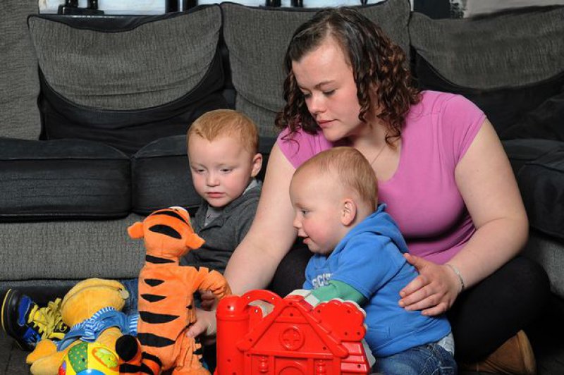 Alleshia Gregson, UK-9 Youngest Parents Ever