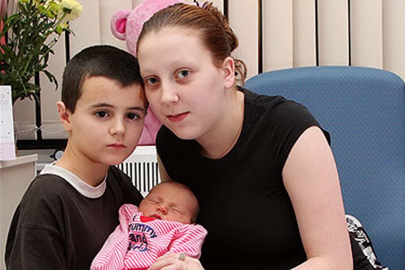 Chantelle Steadman and Tyler Barker, England-9 Youngest Parents Ever