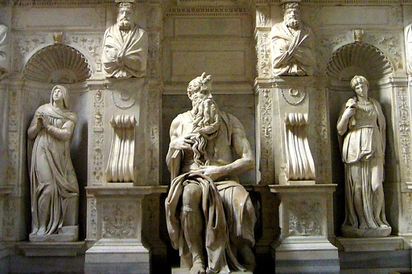 Moses -Michelangelo (1475-1564)-The Most Famous Sculptures In The World