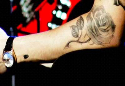 Rose-12 Amazing Harry Styles' Tattoos
