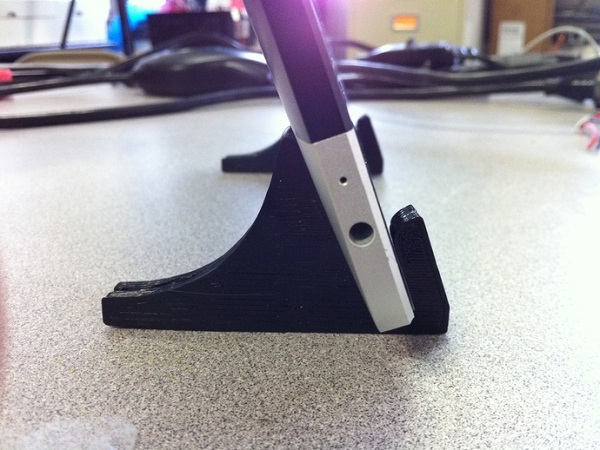 IPad stand-Cool Things To Make With 3d Printer