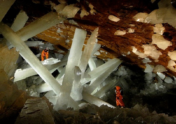 Cave Of Crystals - Mexico-Beautiful Caves Around The World
