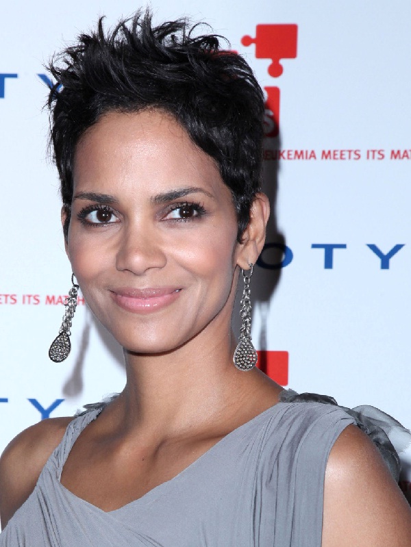 Halle Berry-Worst Celebrity Haircuts