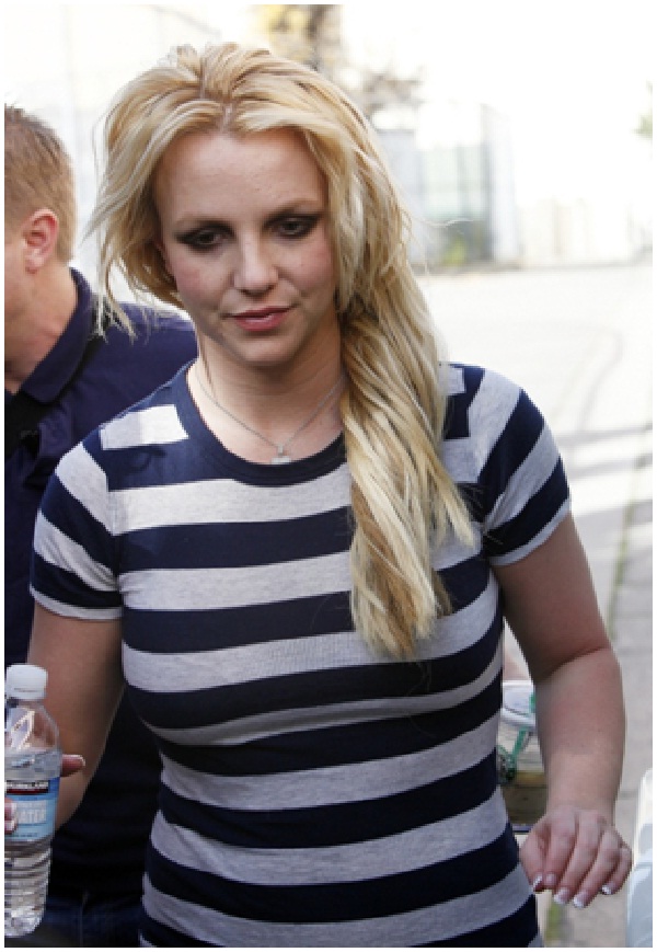 Britney Spears-Celebrities Who Don't Wear Makeup