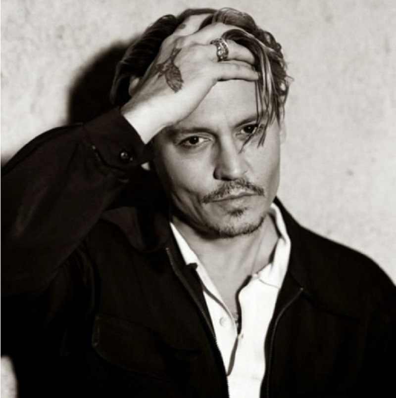 Johnny Depp (52 Years)-15 Celebrities Who Don't Age Like Other Human Beings