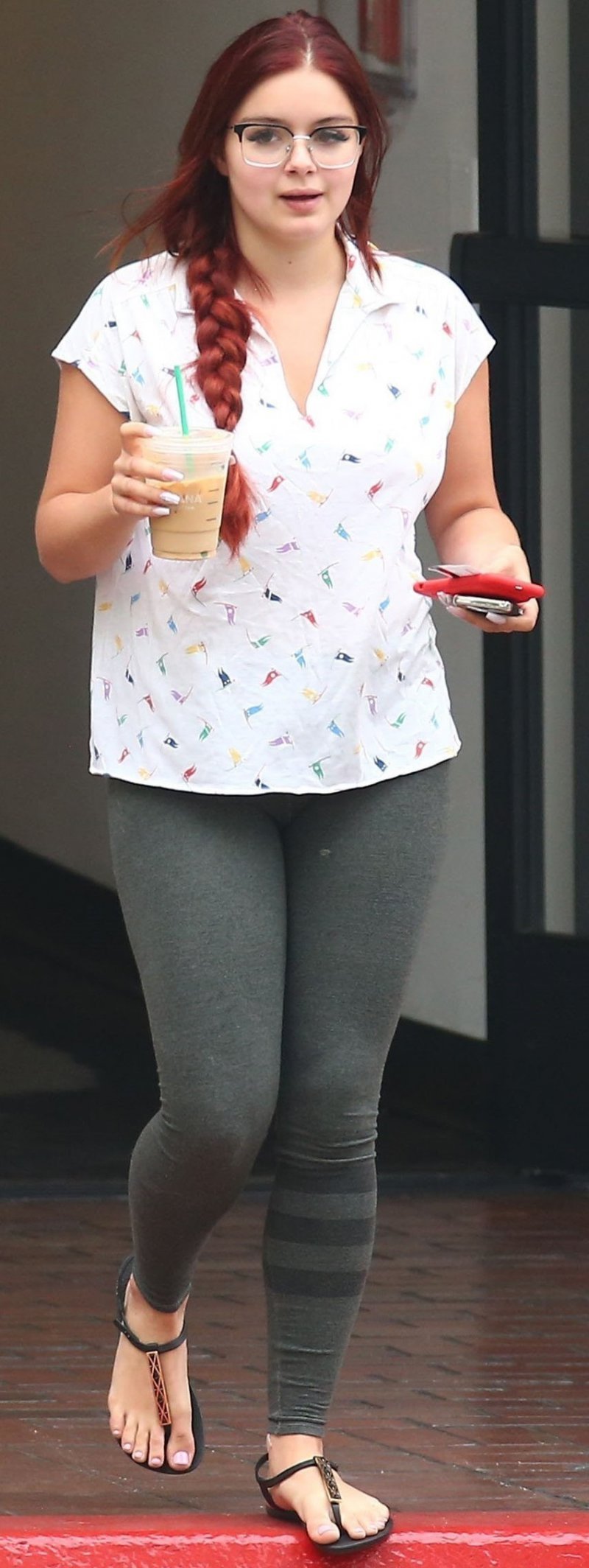 Ariel Winter's Legs And Feet-23 Sexiest Celebrity Legs And Feet