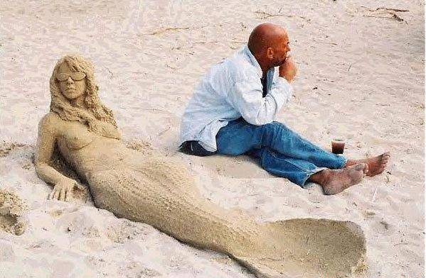 Little Mermaid sand sculpture-15 Most Bizarre Sand Art Sculptures Ever Created