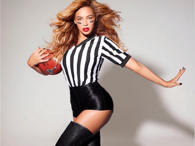 Beyonce-12 Sexiest Moms In Hollywood 