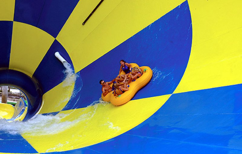 Big Thunder-15 Craziest Water Slides That Will Make You Say WOW!