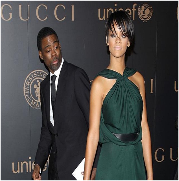 Chris Rock Photobombs Rihanna-Top Hilarious Celebrity Photobombs