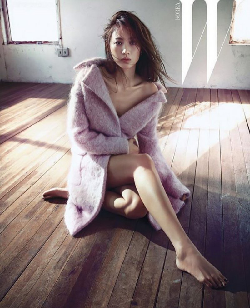 Claudia Kim-12 Hottest Asian Girls In Hollywood