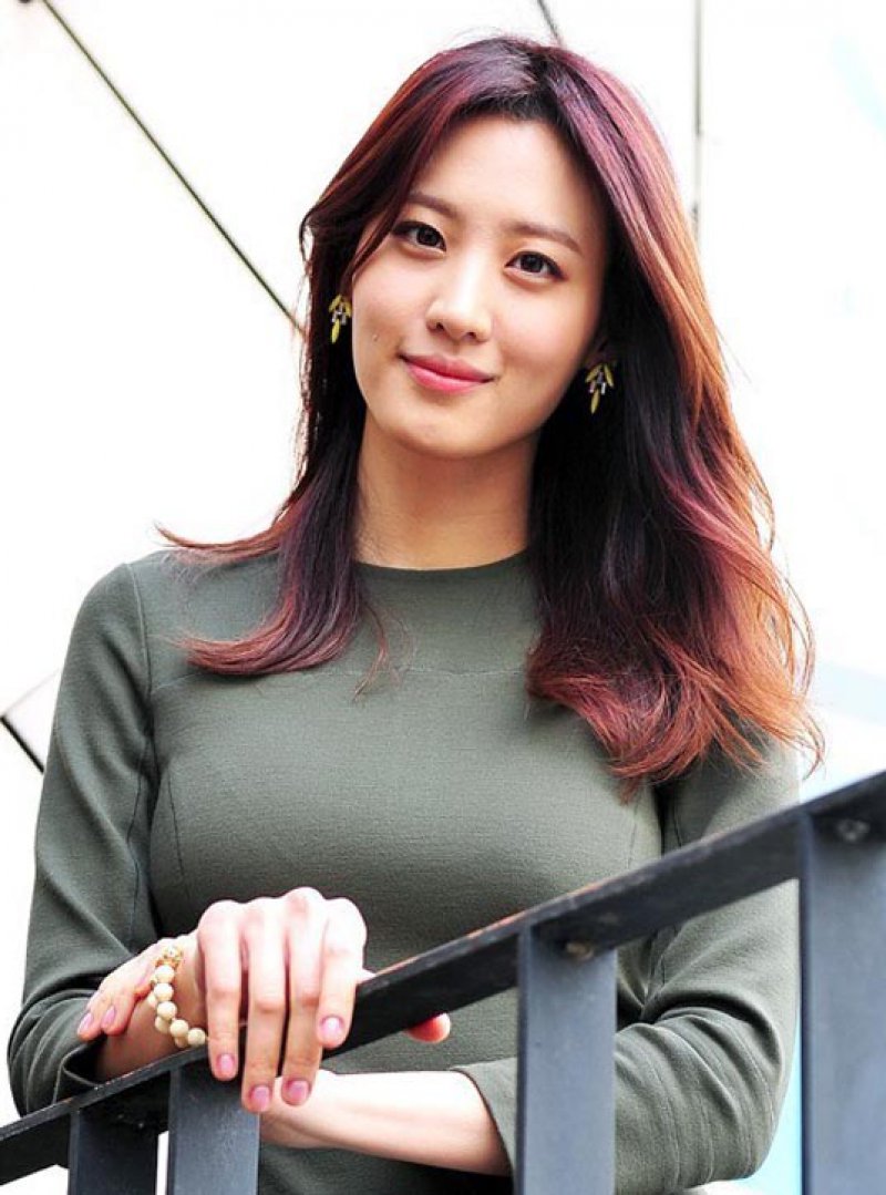 Claudia Kim-12 Hottest Asian Girls In Hollywood