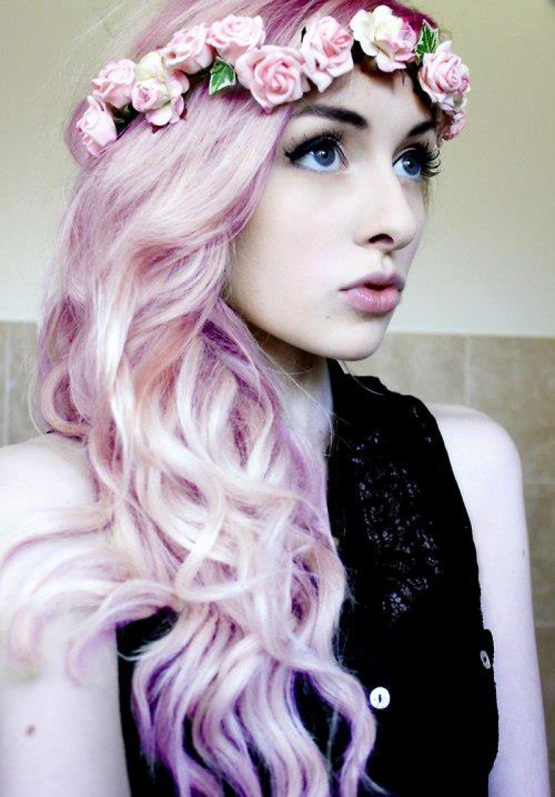 Colorize Your Hair With Light Hues-12 Ways To Become A Pastel Goth 