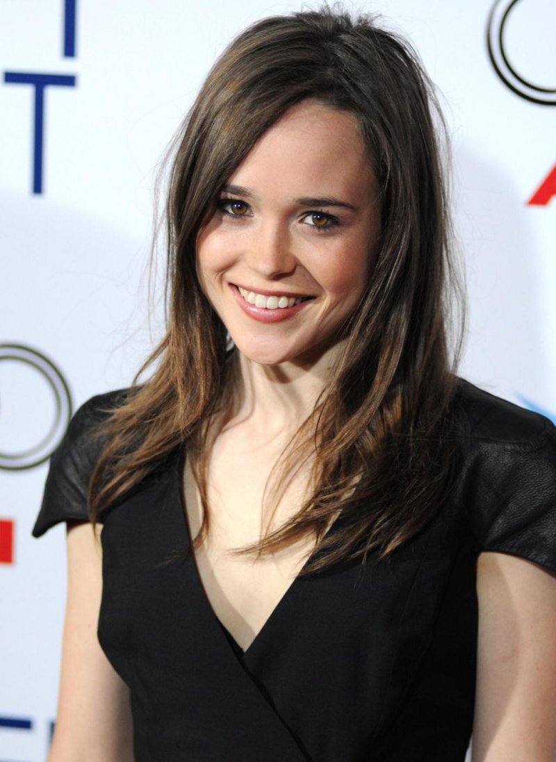 Ellen Page-12 Hottest Lesbians From Around The World