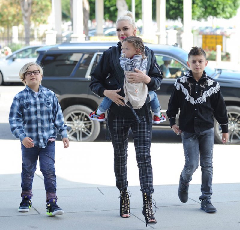 Gwen Stefani-12 Sexiest Moms In Hollywood 