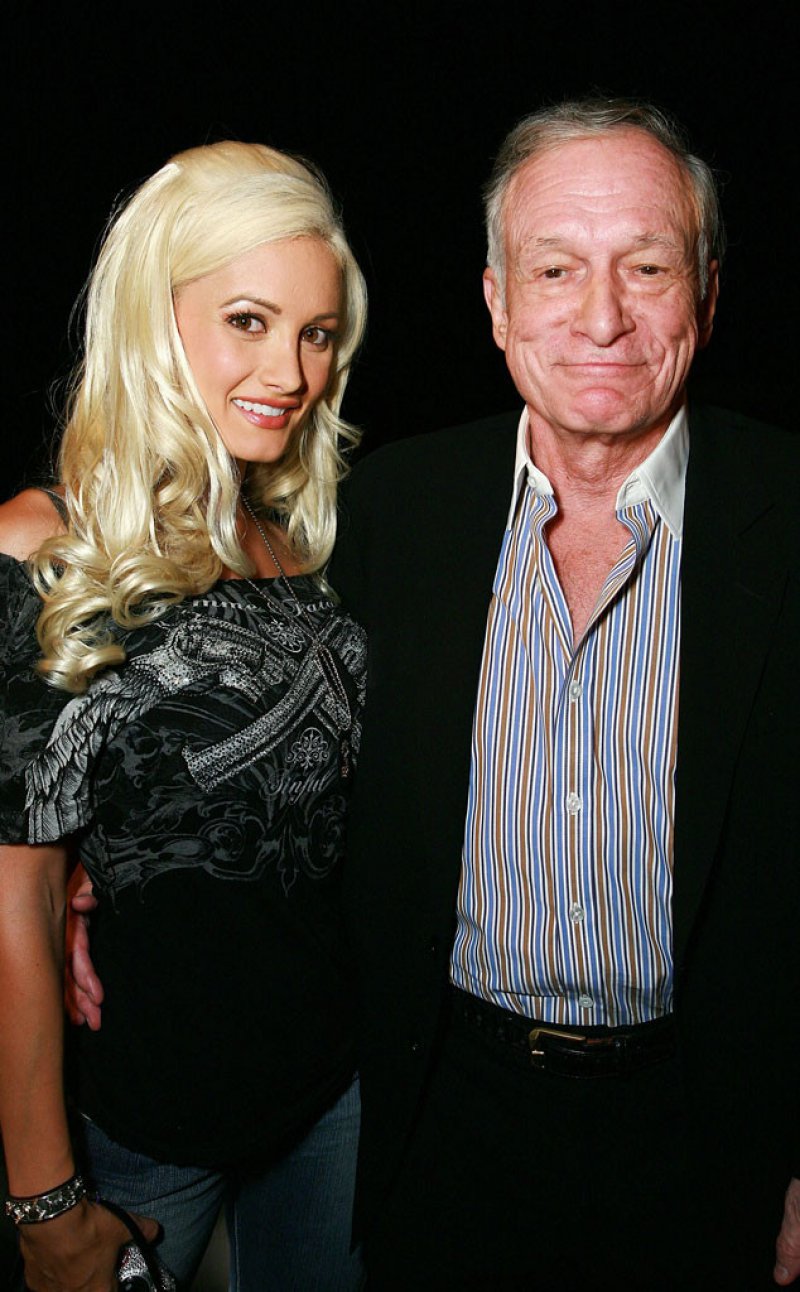 Hugh Hefner And Holly Madison-12 Famous Hugh Hefner Hookups Ever