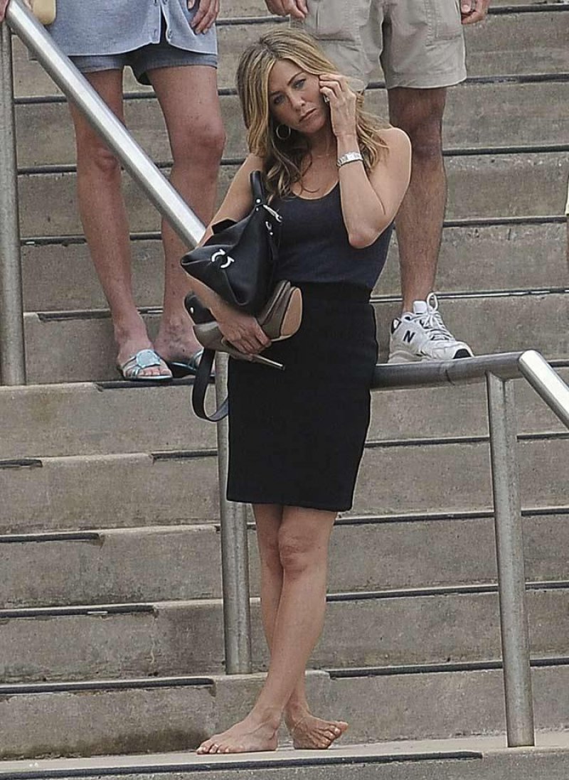 Jennifer Aniston Feet And Legs-23 Sexiest Celebrity Legs And Feet