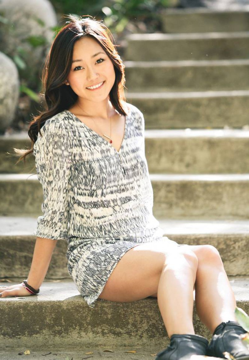Karen Fukuhara-12 Hottest Asian Girls In Hollywood