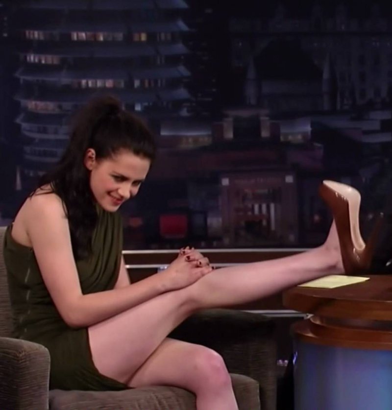 Kristen Stewart's Legs And Feet-23 Sexiest Celebrity Legs And Feet