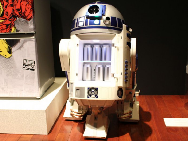 Life Size Moving R2-D2 Refrigerator-12 Gadgets That Make You Want To Say Dude I Want That