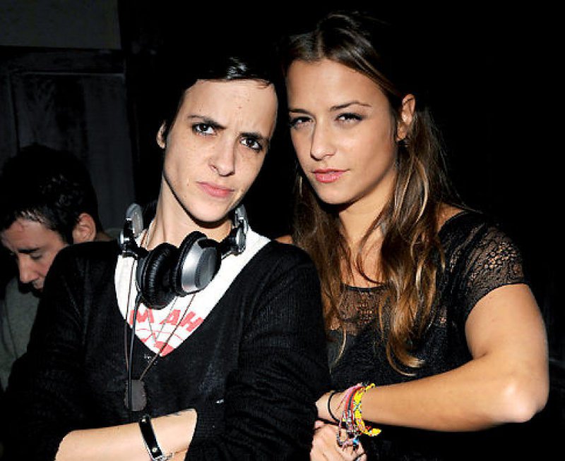 Samantha Ronson-12 Celebrities You Didn't Know Had A Twin Sibling