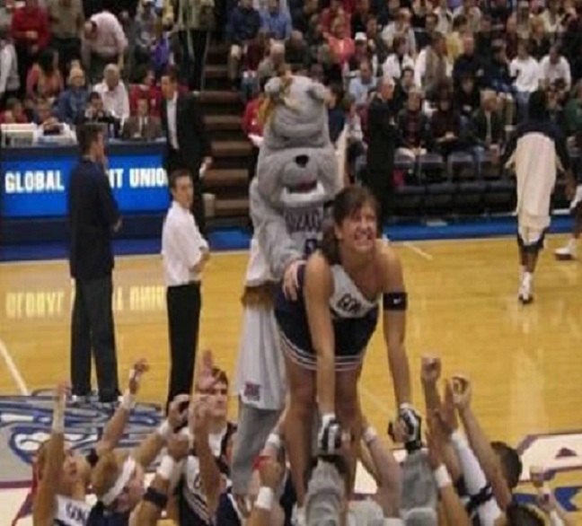 The Mascot-Top 15 Cheerleading Fails That Will Make You Lol