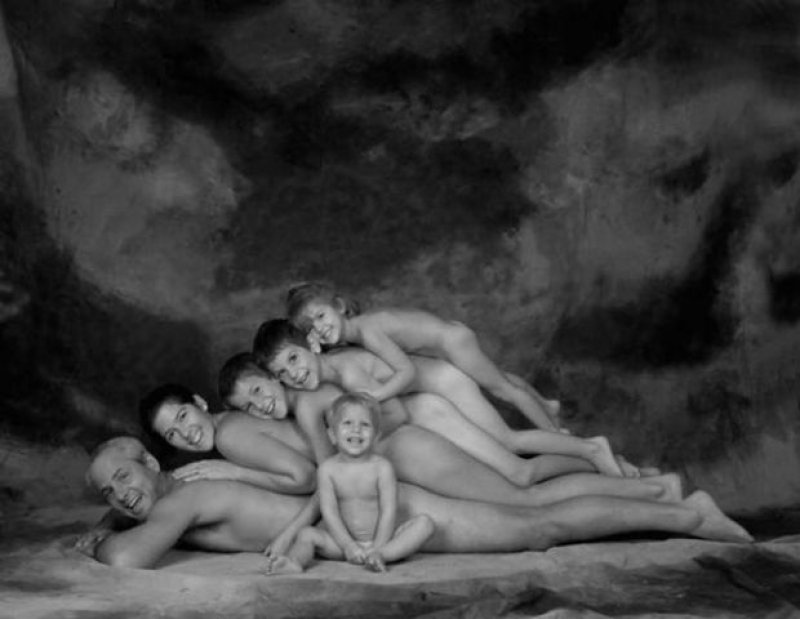 This Nude Family Photo