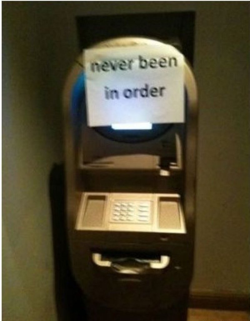 Dummy ATM Machine-12 Funniest Out Of Order Signs Ever