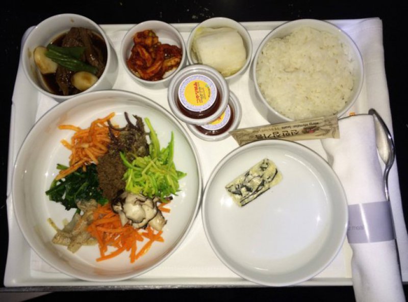 Korean Airlines-15 Airlines And The Food Served In The Economy Vs. Business Class