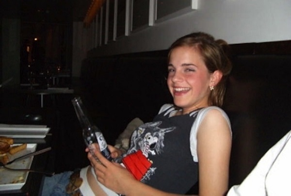 Emma Watson-15 Celebrities Who Were Caught Drunk