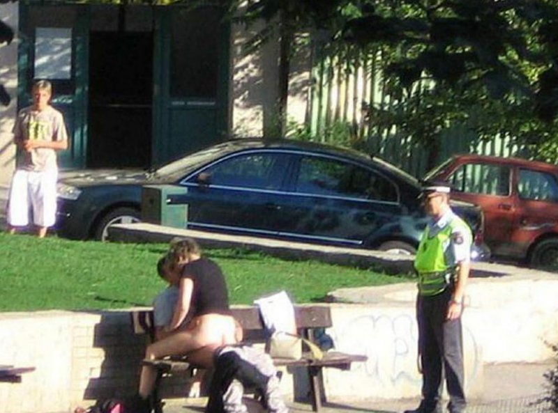 A bit too much-15 Dumb People Having Nasty Sex In Public