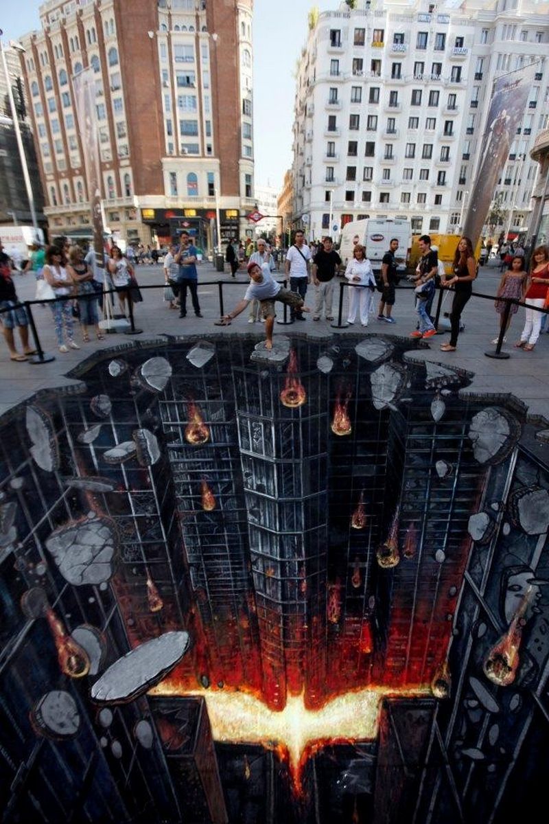 Batman Rises-15 Best Optical Illusions Of All Time