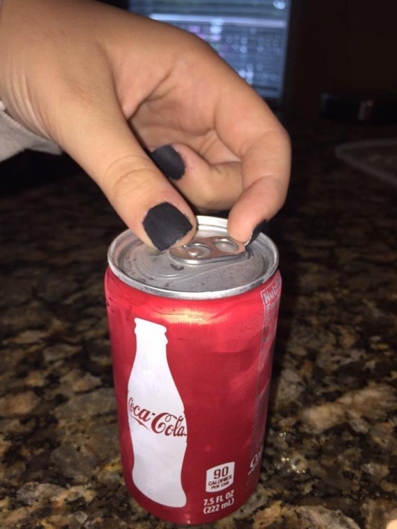 The Struggle of Opening a Soda Can-15 Images That Most Men Will Never Understand