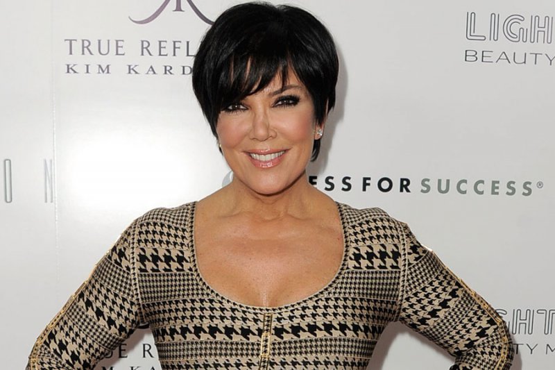 Kris Jenner Cheated on Robert Kardashian-15 Celebrities Who Cheated On Their Partners