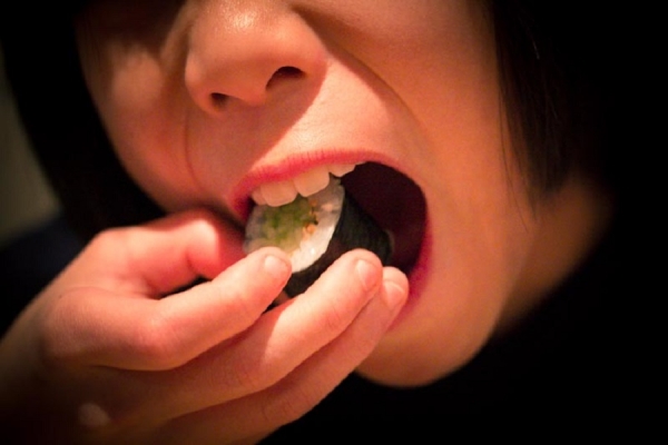 When You Accidentally Bite Your Tongue While Chewing-15 Most Oddly Painful Things In The World