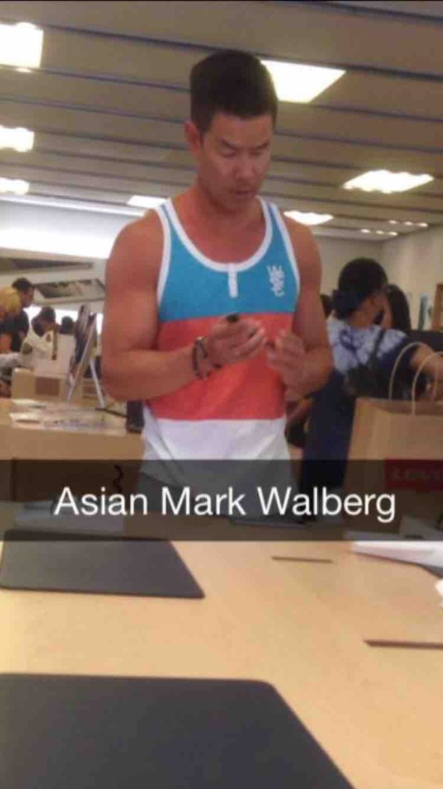 Mark Wahlberg, Is That You?-15 Hilarious Things Ever Happened In Apple Stores