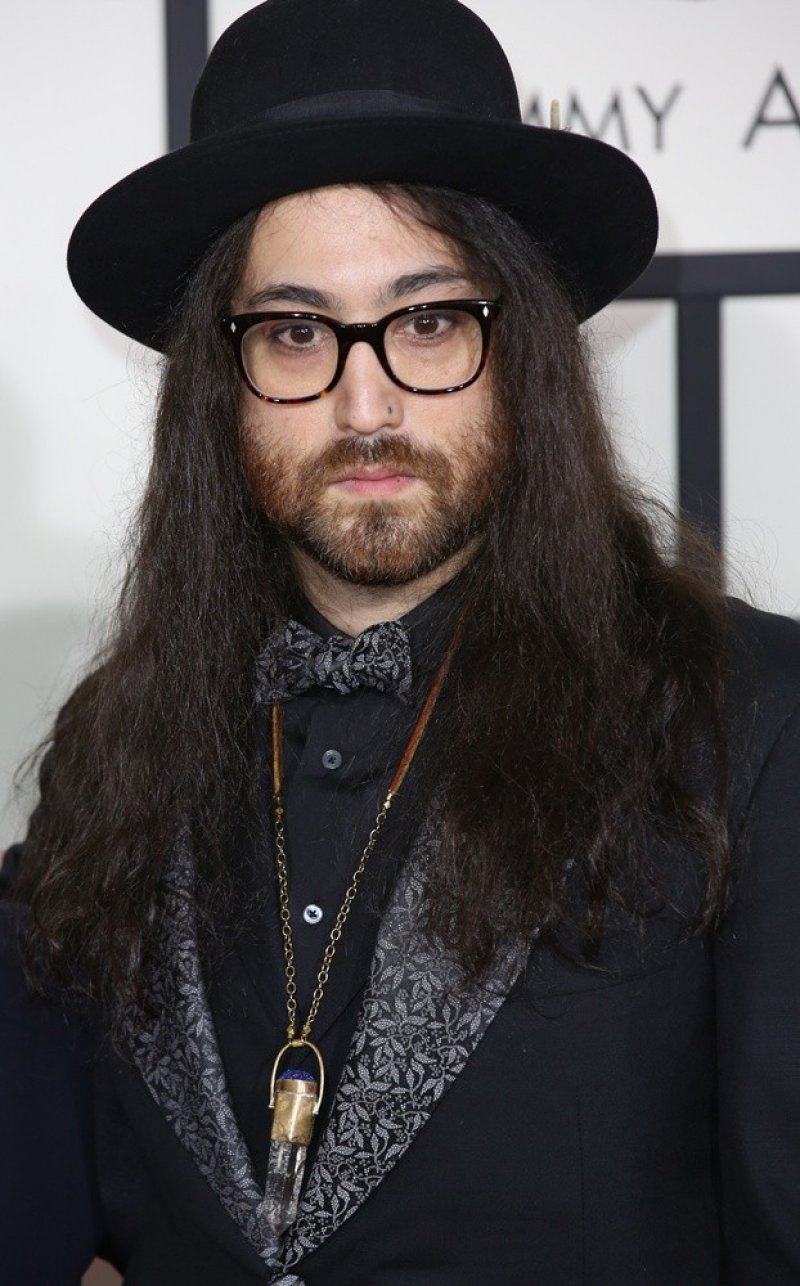 Sean Lennon-12 Celebrities Whose Parents Got Murdered